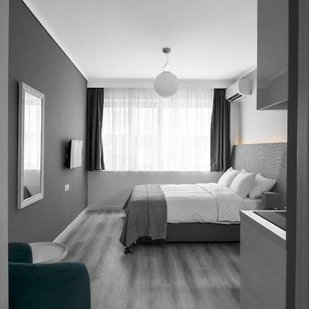 M&F Luxury Suites M Suite Солун Екстериор снимка