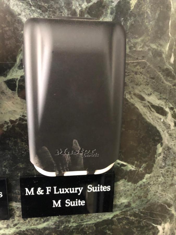 M&F Luxury Suites M Suite Солун Екстериор снимка