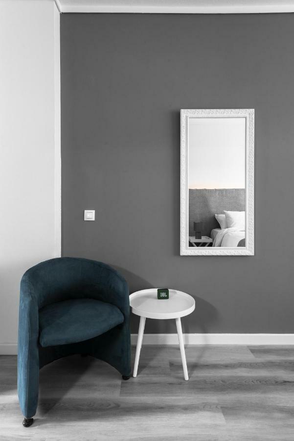 M&F Luxury Suites M Suite Солун Екстериор снимка