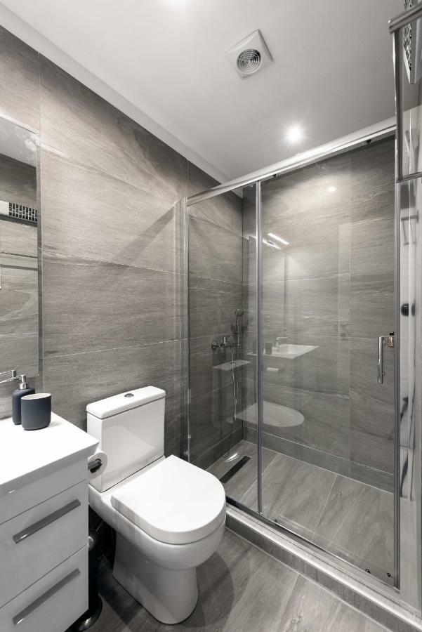 M&F Luxury Suites M Suite Солун Екстериор снимка
